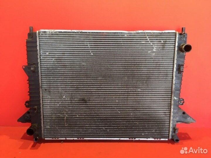 Радиатор охлаждения Land Rover Discovery 3 276DT