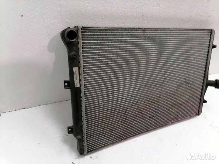Радиатор двс Volkswagen Passat B7 1.6 TDI 2010