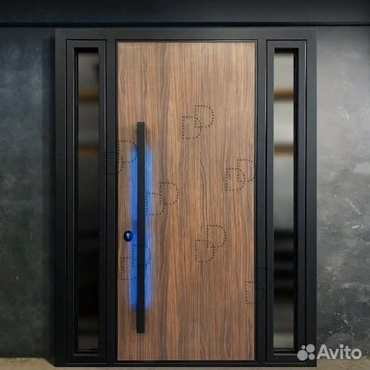 Уличная широкая входная дверь с терморазрывом