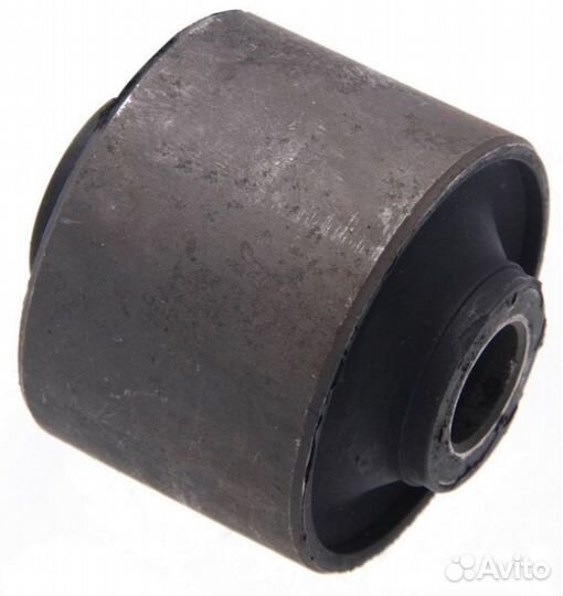 Сайлентблок задн подвески правый nissan primera p1