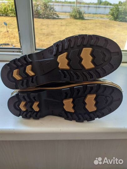 Сапоги резиновые (для рыбалки)