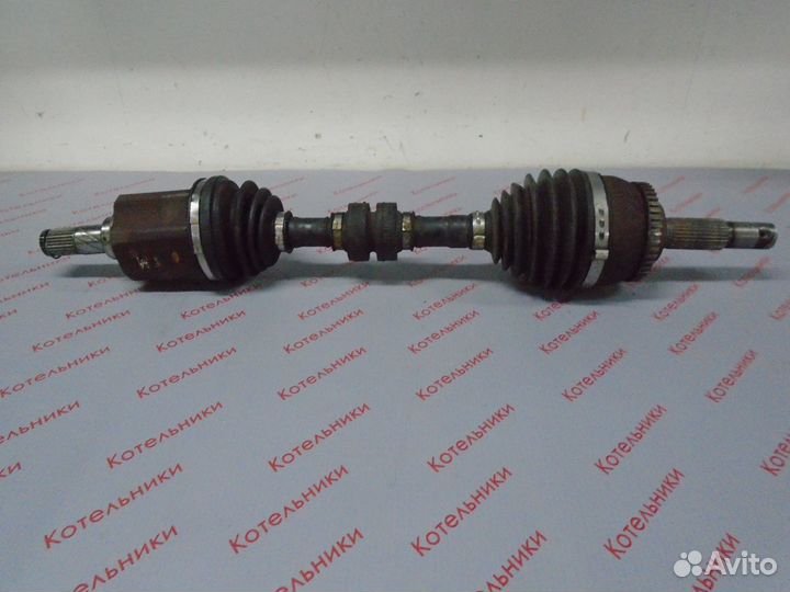 Nissan 39101-AU310 Вал приводной левый