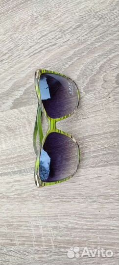 Солнцезащитные очки женские брендовые