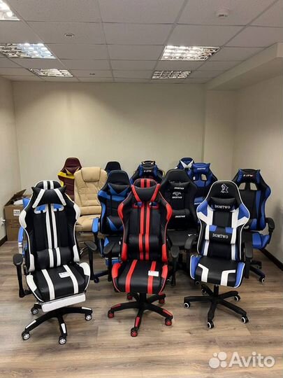 Компьютерное кресло для учебы и дома