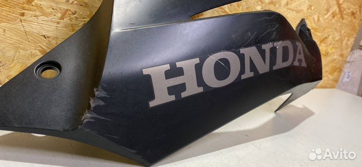 Плуг (пластик нижний) Honda CBR650R 2019