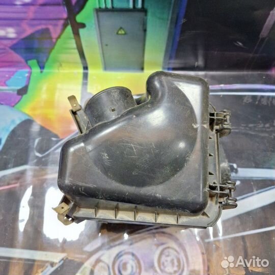 Корпус воздушного фильтра Geely Mk седан MR479QA