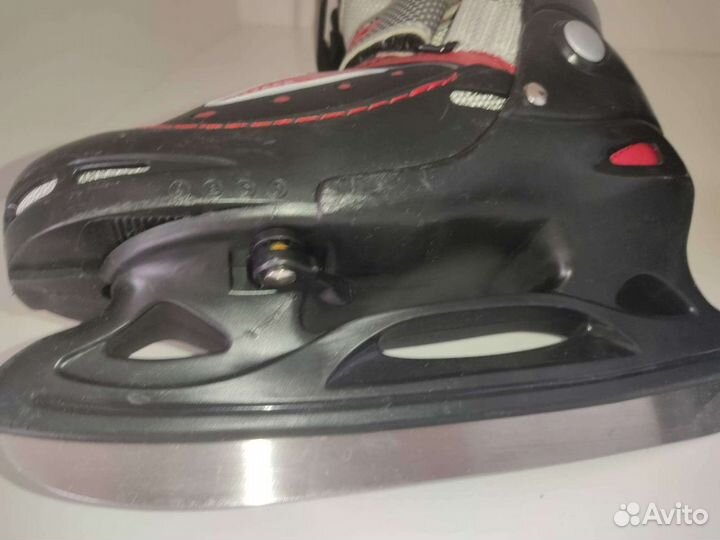 Коньки хоккейные