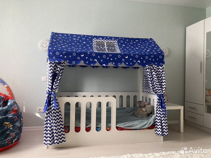 Детская кровать домик с матрасом