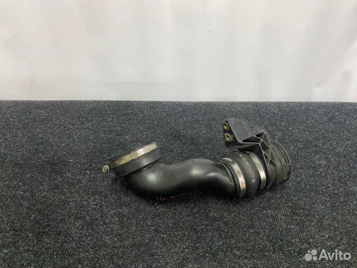 Патрубок интеркулера левый Mercedes 203 W203