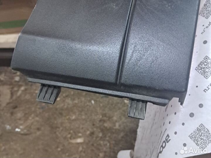 Накладка (расширитель) крыла передняя левая