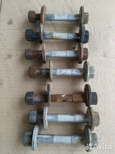 Эксцентриковый болт VW Touareg II (NF)