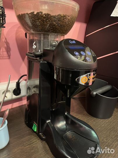 Кофемашина и кофемолка