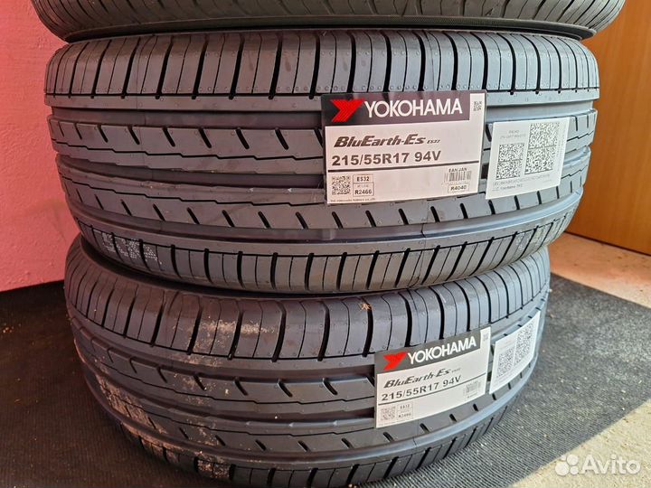 Yokohama BluEarth-ES ES32 215/55 R17 94V