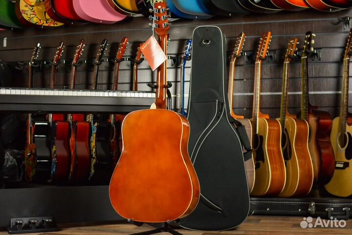 Акустическая гитара Martinez + Аксессуары