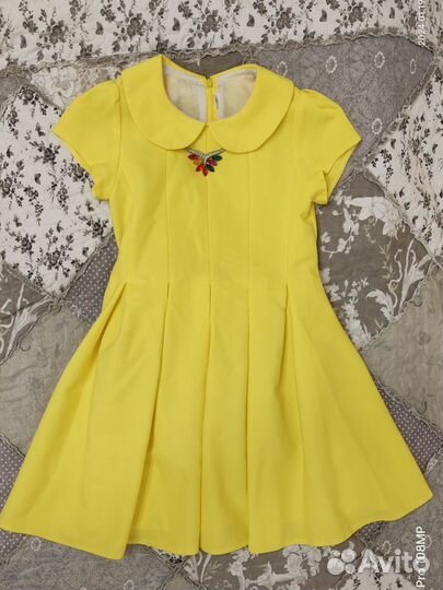 Платье нарядное для девочки р.34 бу