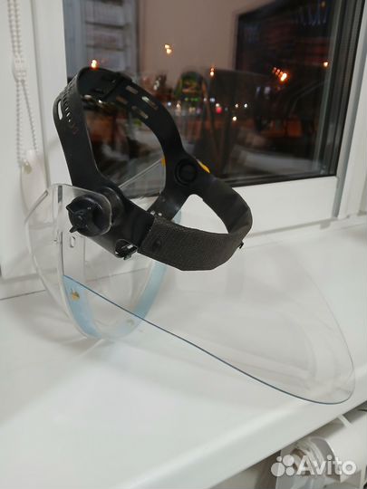 Маска-экран для рабочего