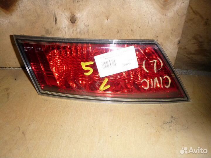 Фонарь задний внутренний левый honda civic 5D 2006