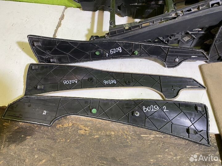 Подлокотник накладка BMW X5 E70 X6 E71