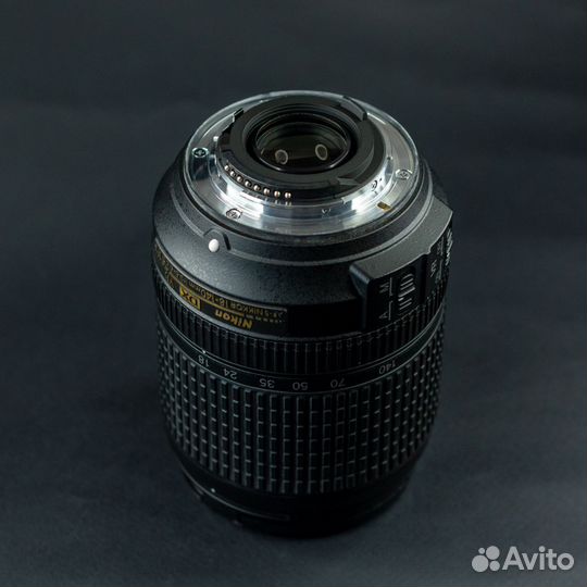 Объектив Nikon 18-140mm f/3.5-5.6G ED VR DX AF-S