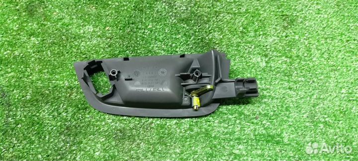 Ручка двери внутренняя левая Audi Audi A8 4E 20