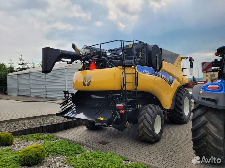 Комбайн New Holland CR 8.90, 2024
