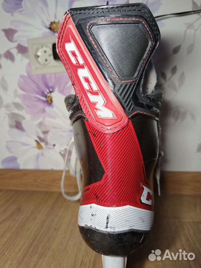 Хоккейные коньки Ccm FT485