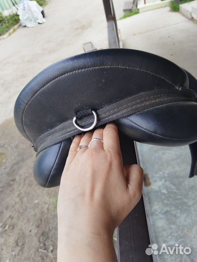 Седло для лошади