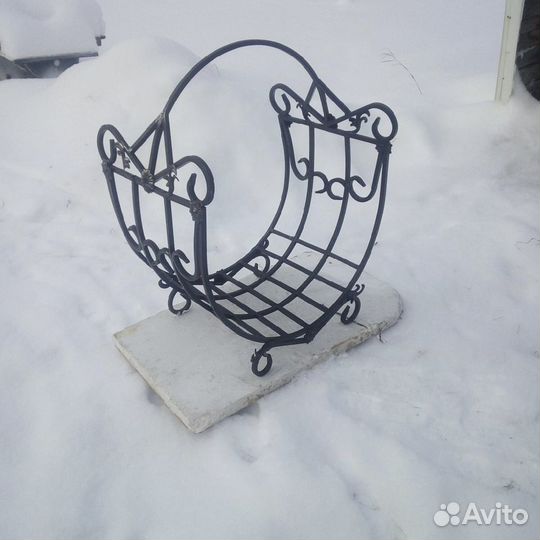 Дровница для дома и бани