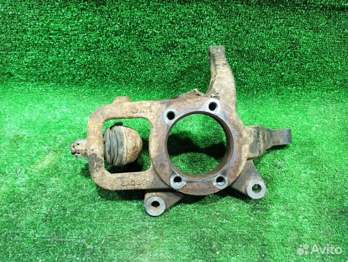 Кулак поворотный Actyon New\Korando C (10-14) 2.0 пер R б\у (арт. 4122134003)