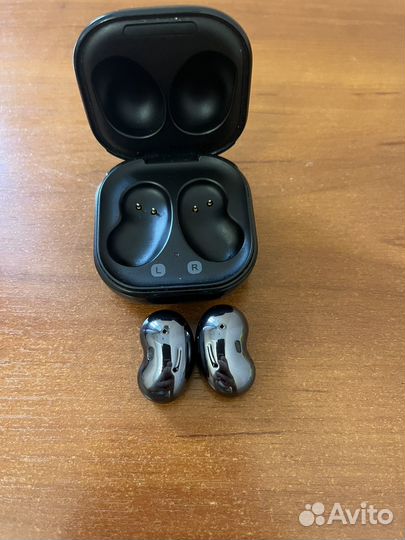 Беспроводные наушники samsung buds live