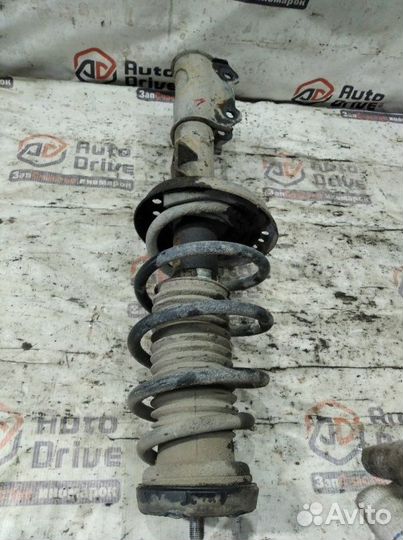 Стойка передняя левая Chevrolet Cruze J300 F16D3