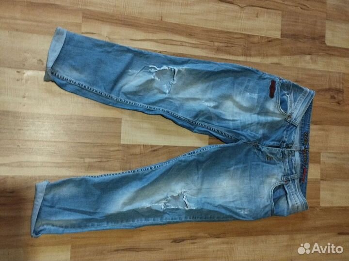 Джинсы