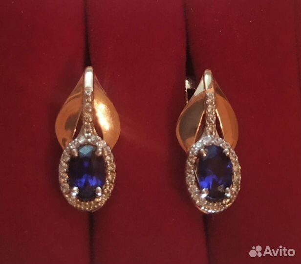 Золотые серьги с бриллиантами и сапфирами