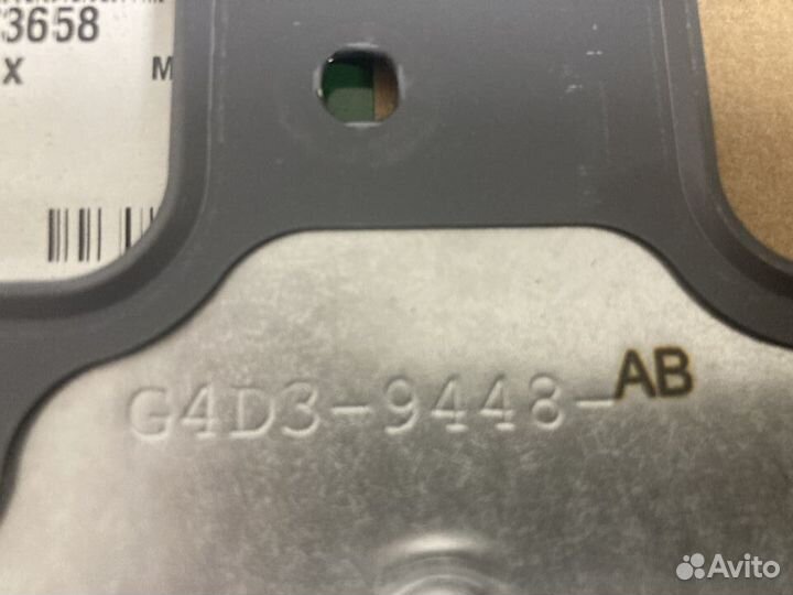 Прокладка выпускного коллектора LandRover LR073658