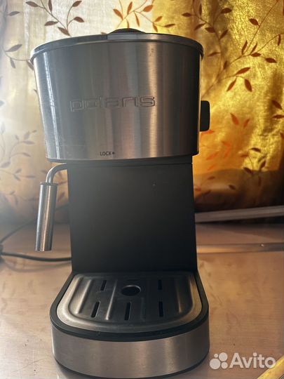 Кофеварка рожковая Polaris pcm 408