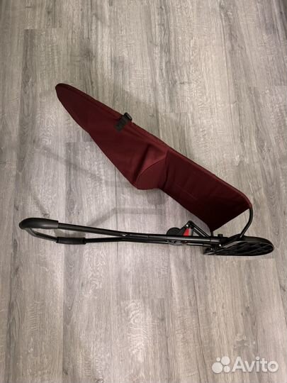 Шезлонг для новорожденных