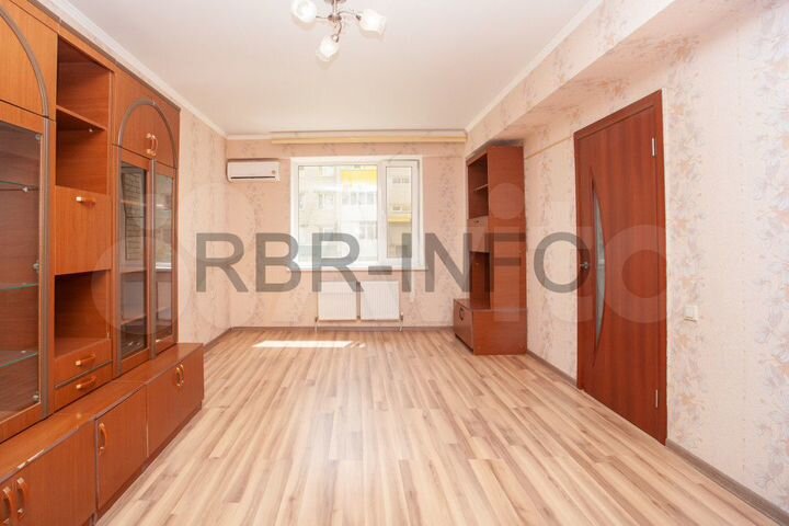 1-к. квартира, 42 м², 1/9 эт.