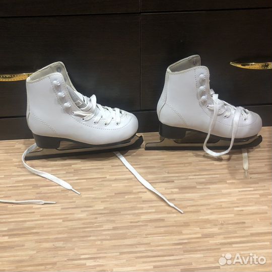 Коньки фигурные
