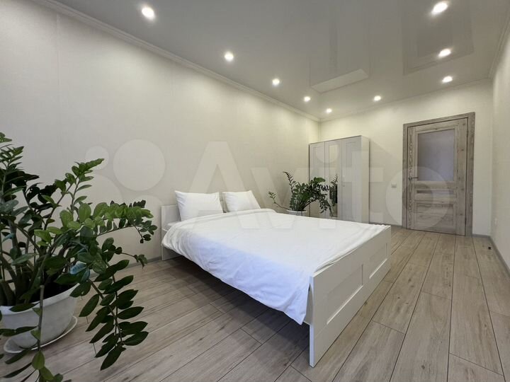 2-к. квартира, 57,4 м², 1/7 эт.