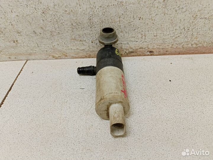 Насос омывателя Ленд Ровер