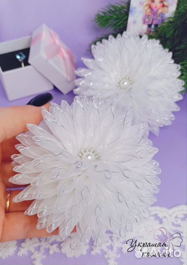 Пышные бантики ручной работы