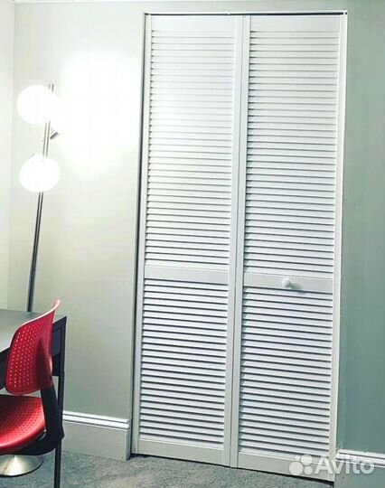 Двери жалюзийные межкомнатные