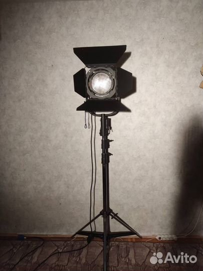 Стойка штатив для света