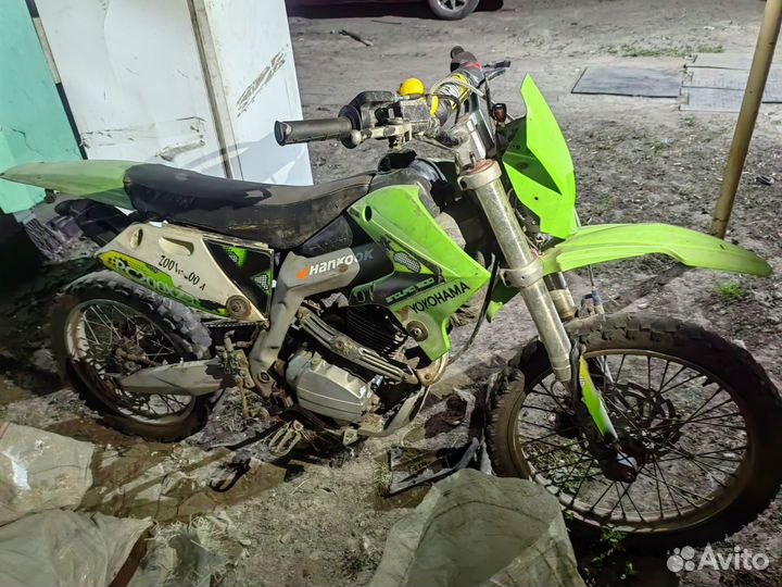 Рейсер 200xzt