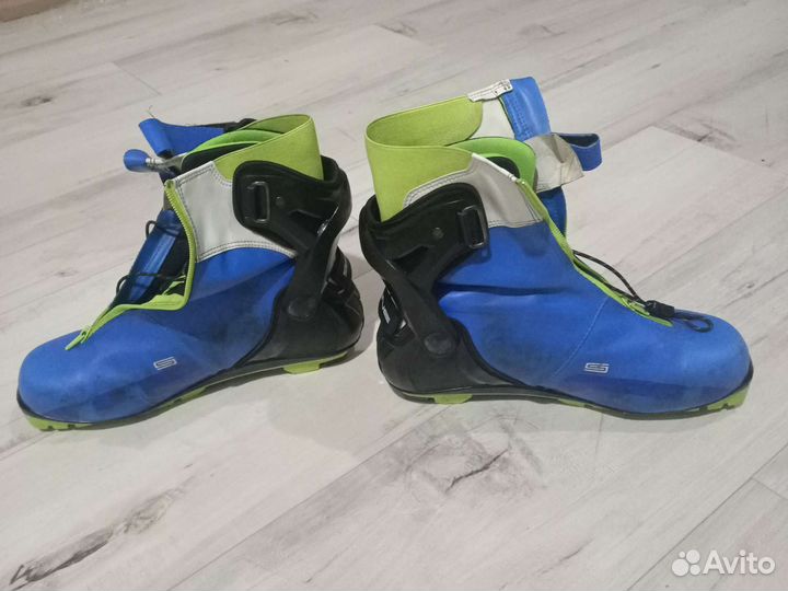 Лыжные ботинки для конькового хода