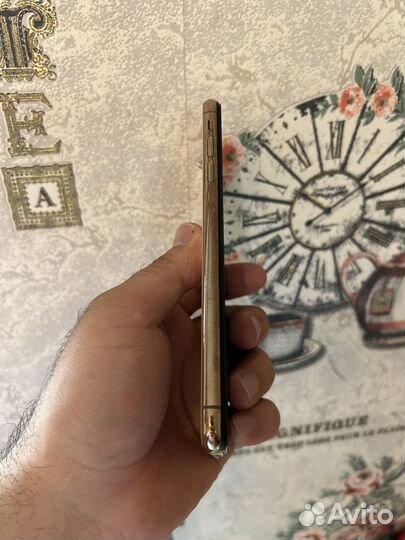 Телефон iPhone xs max 64г