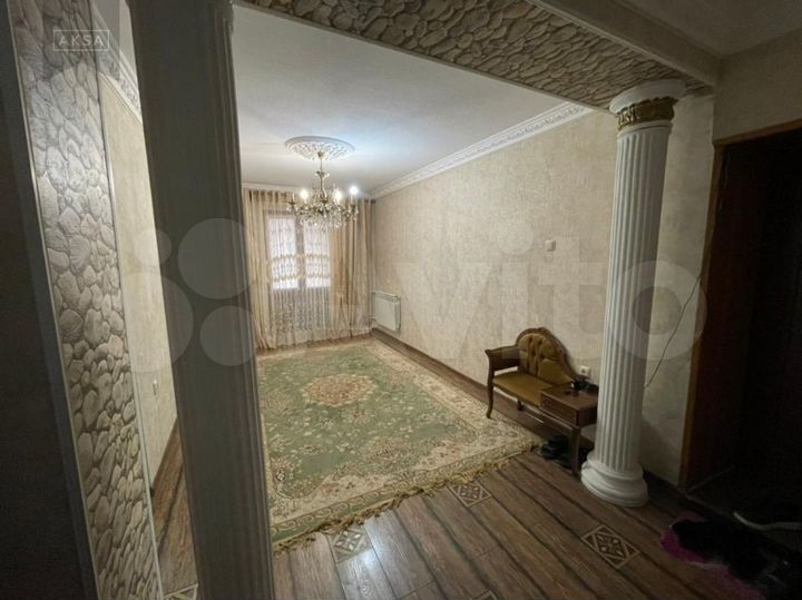 3-к. квартира, 65 м², 3/5 эт.