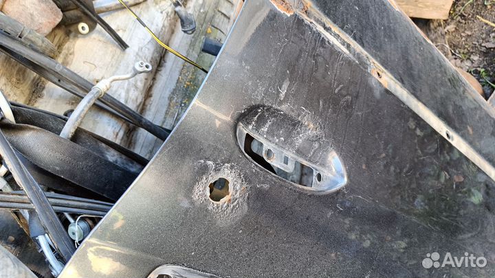 Дверь передняя левая рено логан под ремонт
