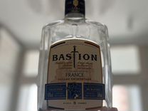 Стеклянная бутылка 0 5 из под коньяка Bastion