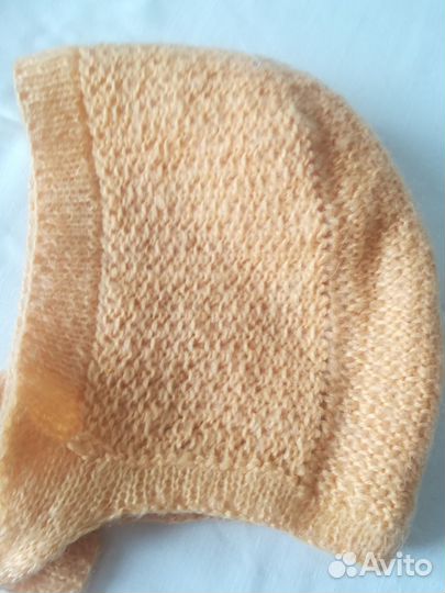 Чепчик ручной вязки